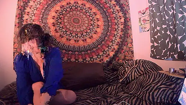 HeyyImHarlowe online show from 03-07-26, 06:09