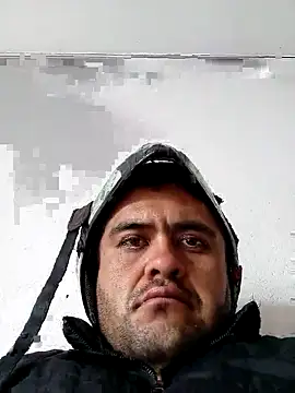 Snapshot of crowten chatting on 01-15-26, 03:26 crowten online show from 01-15-26, 03:26