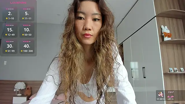 KatyxGold online show from 05-19-26, 01:43