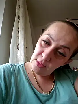 Snapshot of AvaLloyd chatting on 03-15-25, 05:19 AvaLloyd online show from 03-15-25, 05:19