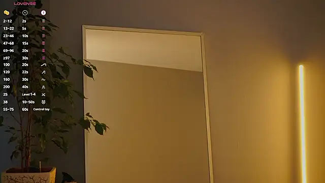 Snapshot of Ester_Hill chatting on 02-25-26, 03:40 Ester Hill online show from 02-25-26, 03:40