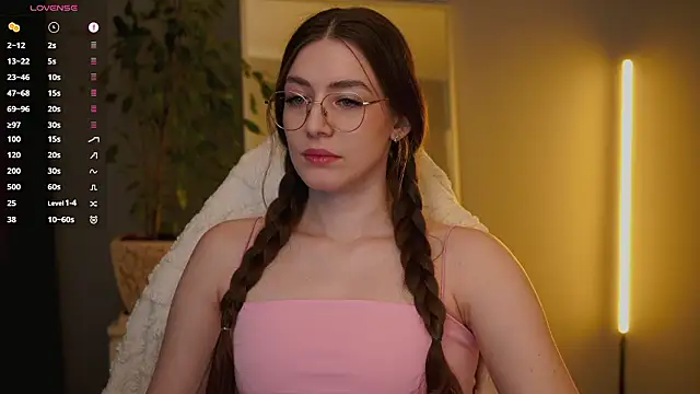 Snapshot of Ester_Hill chatting on 02-09-26, 03:37 Ester Hill online show from 02-09-26, 03:37