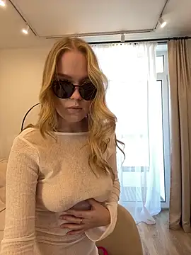 Snapshot of Little_Forest_ELF chatting on 02-28-26, 10:48 Little Forest ELF online show from 02-28-26, 10:48