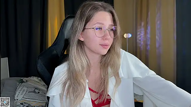 Ameliia castro online show from 10-12-25, 01:40