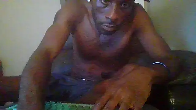 Snapshot of razzynolight chatting on 07-10-26, 02:33 razzynolight online show from 07-10-26, 02:33