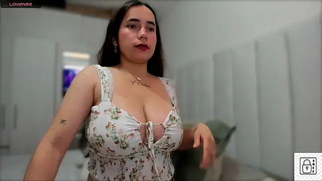  Susiee  online show from 10-30-25, 03:20