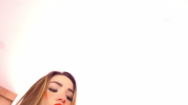 Snapshot of dollface17 chatting on 02-22-25, 07:58 dollface17 online show from 02-22-25, 07:58