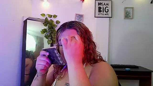 moon sunflower online show from 05-25-26, 08:18