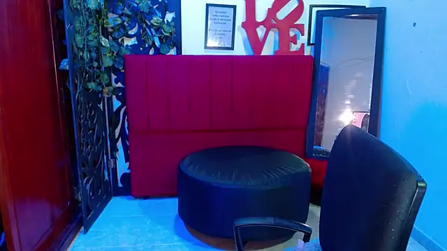 moon sunflower online show from 11-12-25, 12:04