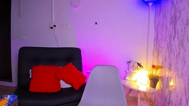 chloe blue online show from 11-24-25, 11:21