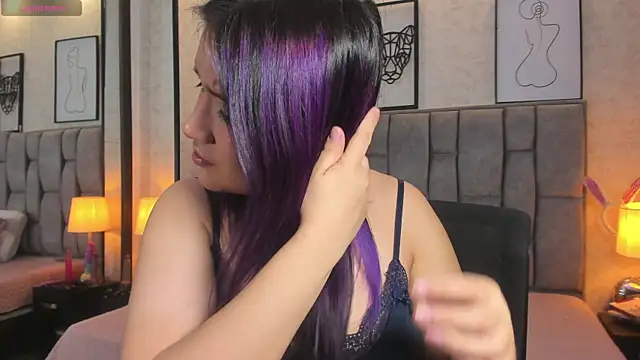 sweet--emily online show from 03-18-25, 03:45
