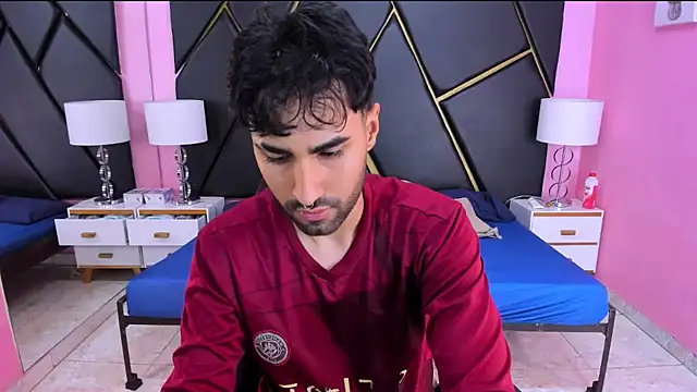 MilanZaire online show from 10-28-25, 12:33