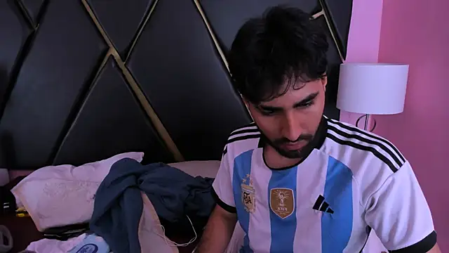 MilanZaire online show from 11-16-25, 08:35