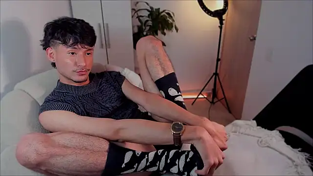 dimitri targaryen online show from 01-10-25, 06:42