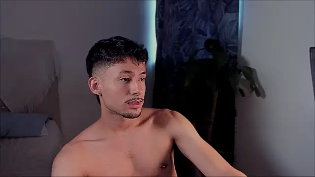 dimitri targaryen online show from 11-23-25, 07:57