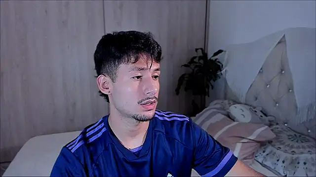 dimitri targaryen online show from 10-03-25, 09:49