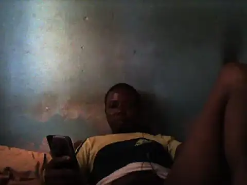 Snapshot of little__joy chatting on 03-06-25, 01:46 little  joy online show from 03-06-25, 01:46