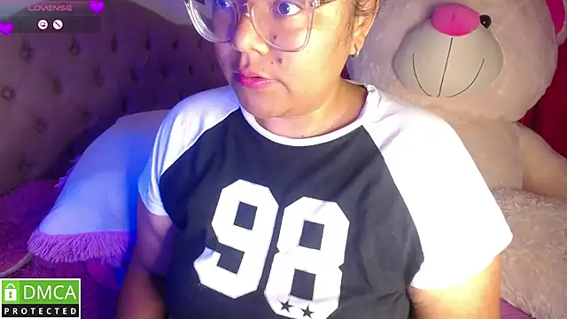 KittyHot20 online show from 11-10-25, 09:25