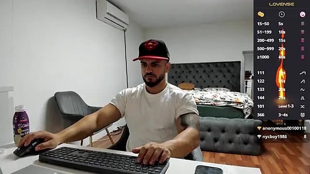 supermanboy94 online show from 10-09-25, 05:52