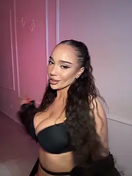 CardiSweetBaby online show from 04-28-26, 05:50