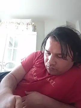 raducelfrumos99 online show from 03-11-26, 02:22