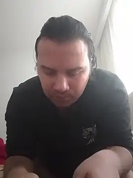 raducelfrumos99 online show from 03-07-26, 10:10