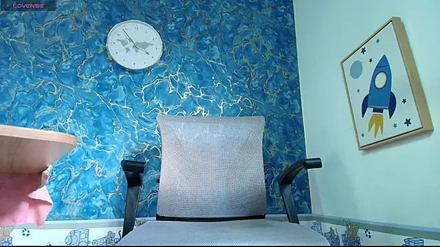 Rhaegal hot online show from 10-18-25, 08:55