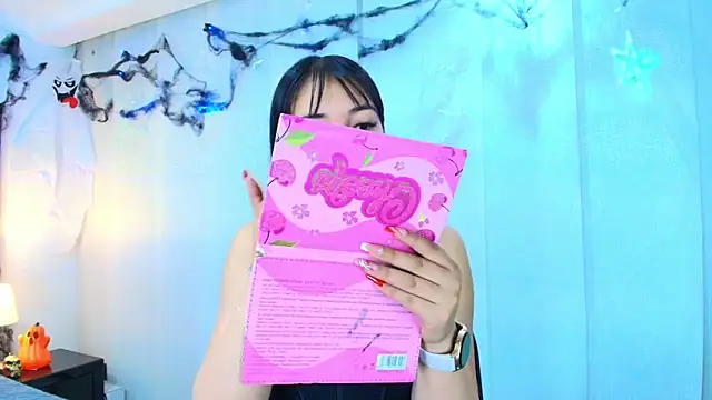 lina bedoya  online show from 10-25-25, 11:42