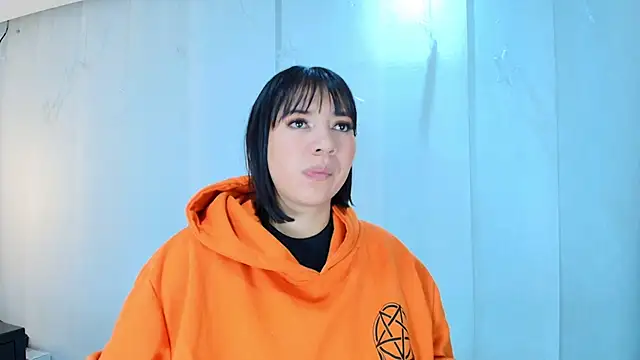 lina bedoya  online show from 09-10-25, 11:31