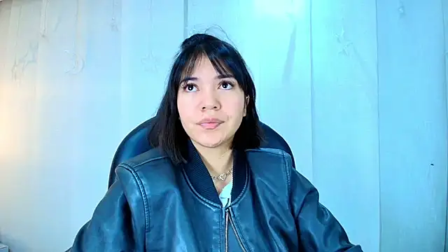 lina bedoya  online show from 11-27-25, 11:32