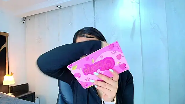 lina bedoya  online show from 02-11-26, 11:43