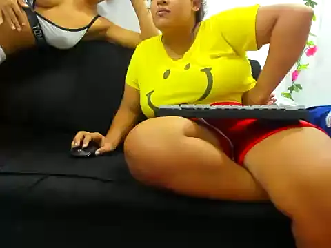 Kika teem online show from 09-30-25, 02:39