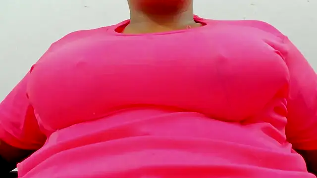 Kika teem online show from 10-15-25, 02:43