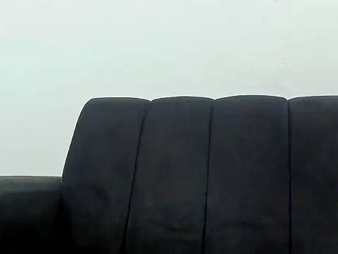 Kika teem online show from 10-23-25, 02:32