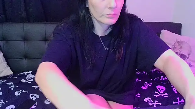 CrystalLakeXO online show from 02-04-26, 06:41