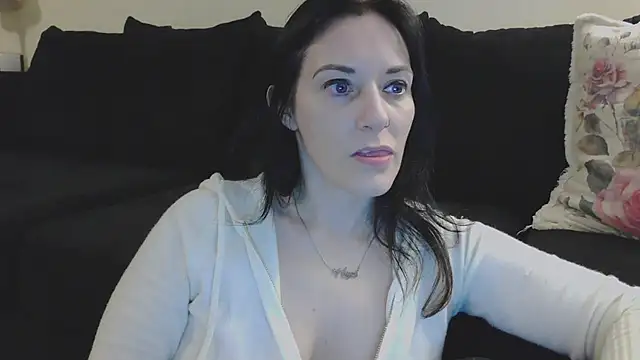 CrystalLakeXO online show from 10-01-25, 05:34