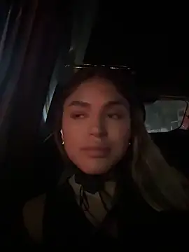 SaraParisi online show from 10-19-25, 11:18