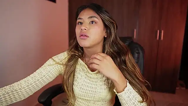 SaraParisi online show from 03-12-26, 12:49