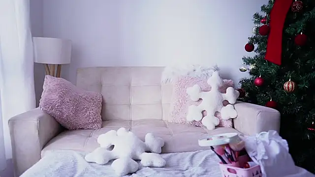 SaraParisi online show from 11-25-25, 10:32