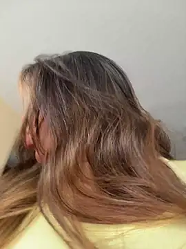 SaraParisi online show from 03-12-26, 06:12