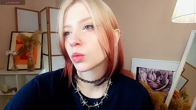 arielabradberry online show from 12-04-25, 01:10