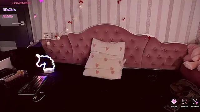 Snapshot of AliceNikke chatting on 01-25-25, 05:29 AliceNikke online show from 01-25-25, 05:29