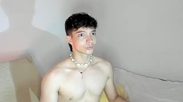 Snapshot of mateosantiago24 chatting on 02-01-25, 11:31 mateosantiago24 online show from 02-01-25, 11:31