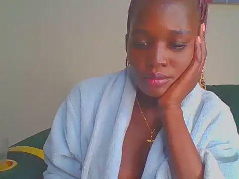 cutesmiling online show from 05-18-26, 04:23