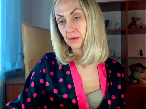 Snapshot of Tanya6547 chatting on 10-15-25, 10:01 Tanya6547 online show from 10-15-25, 10:01