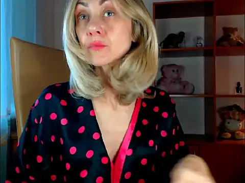 Snapshot of Tanya6547 chatting on 10-18-25, 11:01 Tanya6547 online show from 10-18-25, 11:01