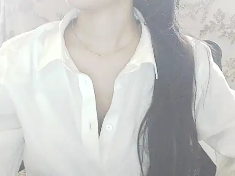 Snapshot of emma_06@xh chatting on 06-11-26, 08:44 emma 06xh online show from 06-11-26, 08:44