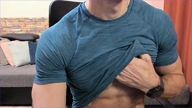 HotHunkTrainer online show from 11-19-25, 08:14