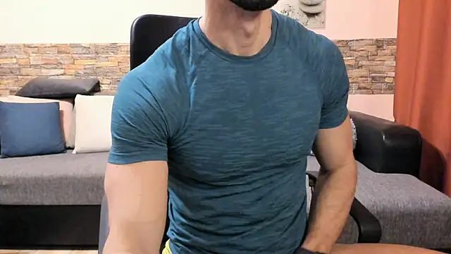 HotHunkTrainer online show from 12-14-25, 08:53