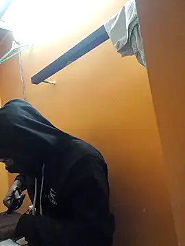 Snapshot of model_yesx chatting on 01-03-25, 02:40 model yesx online show from 01-03-25, 02:40